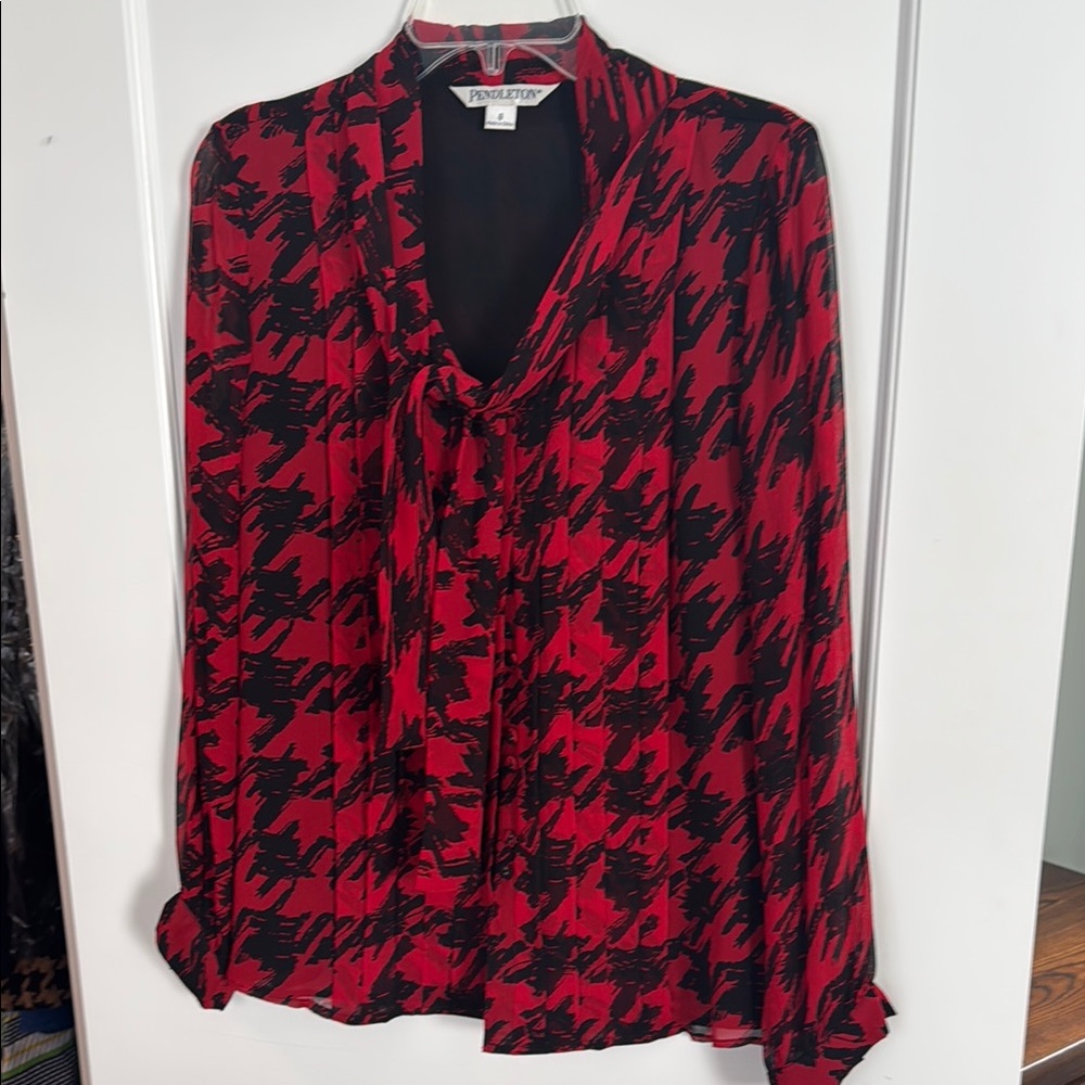 Pendleton Women's Red and Black Silk Top